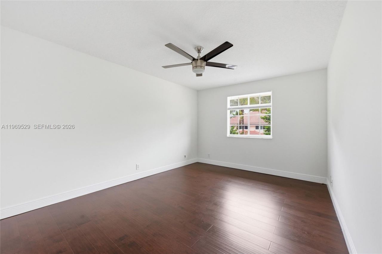 2455 Greenbrier Ct, Weston, FL 33327 Photo