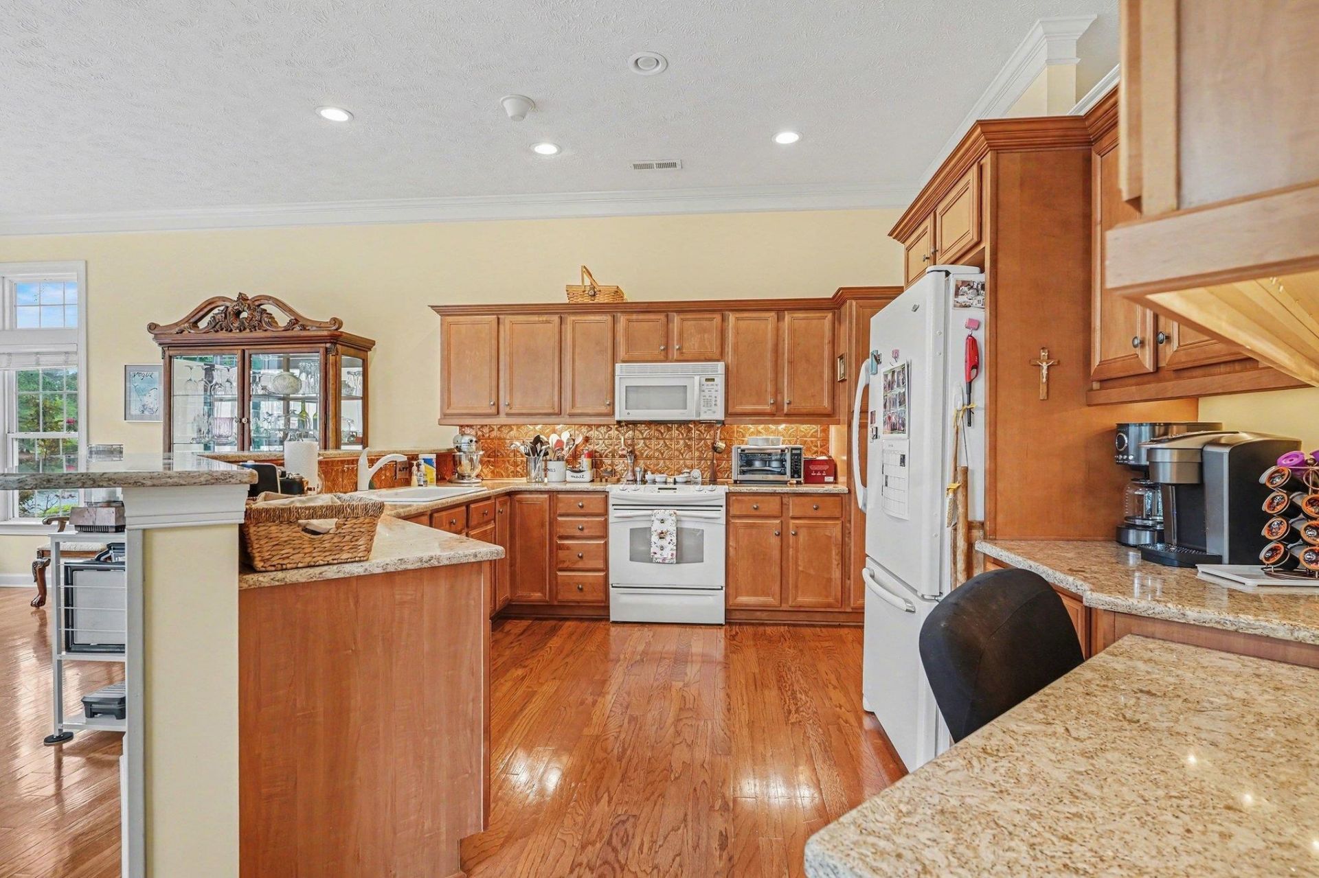 870 Castlebridge Dr.  Photo 10