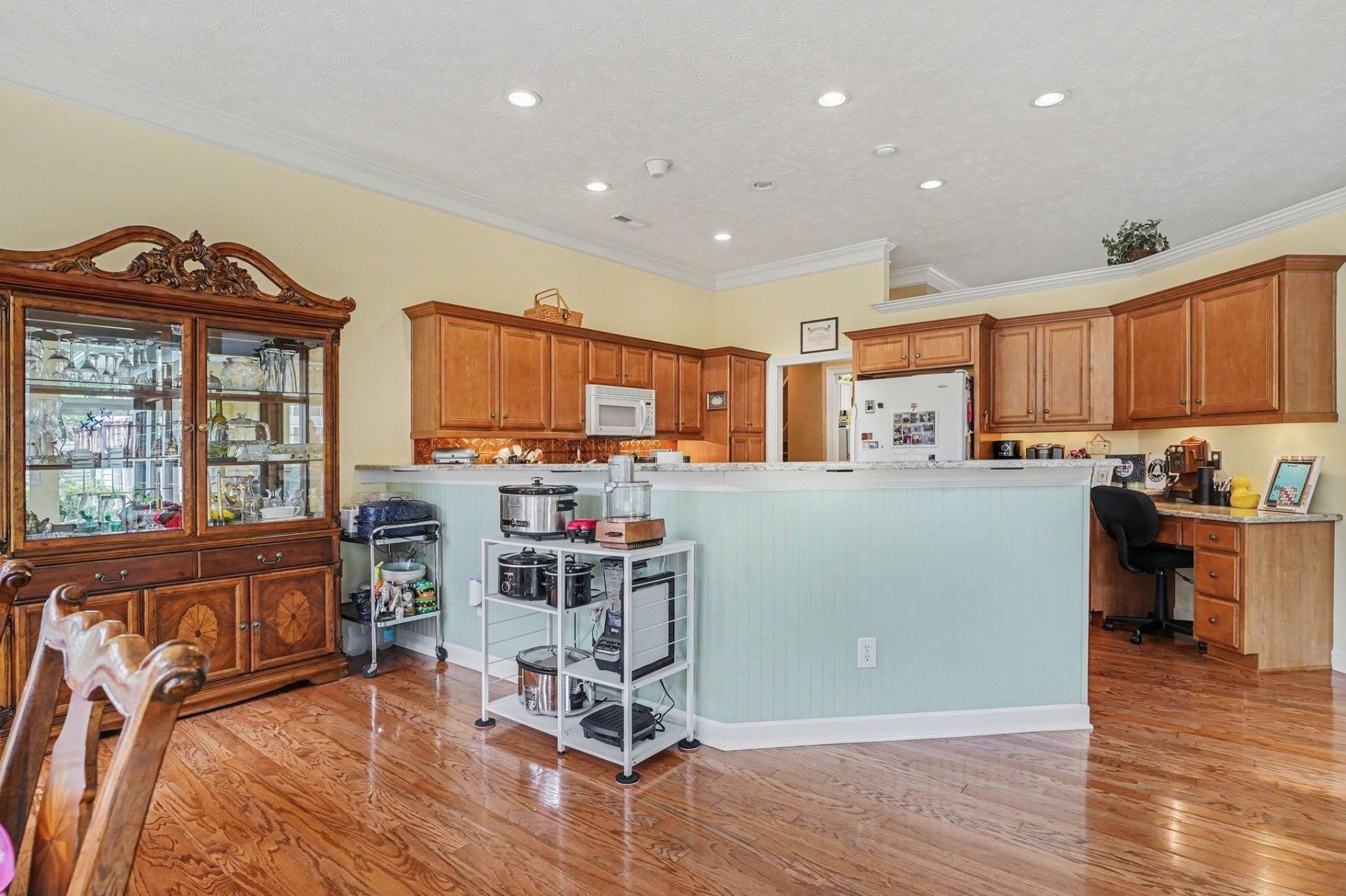 870 Castlebridge Dr.  Photo 12