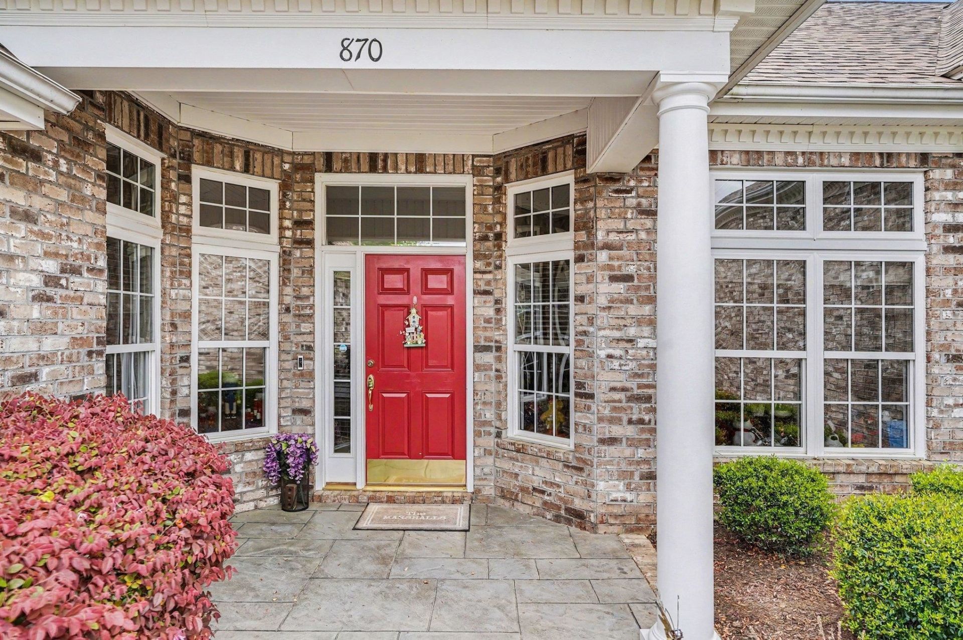 870 Castlebridge Dr.  Photo 5