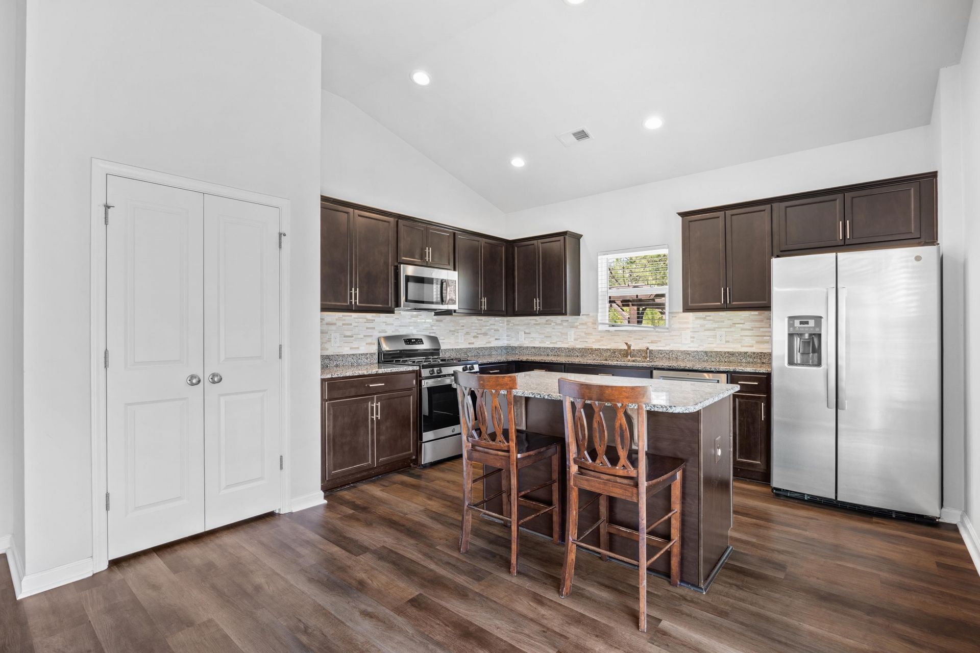 418 Archer Ct. Photo 15