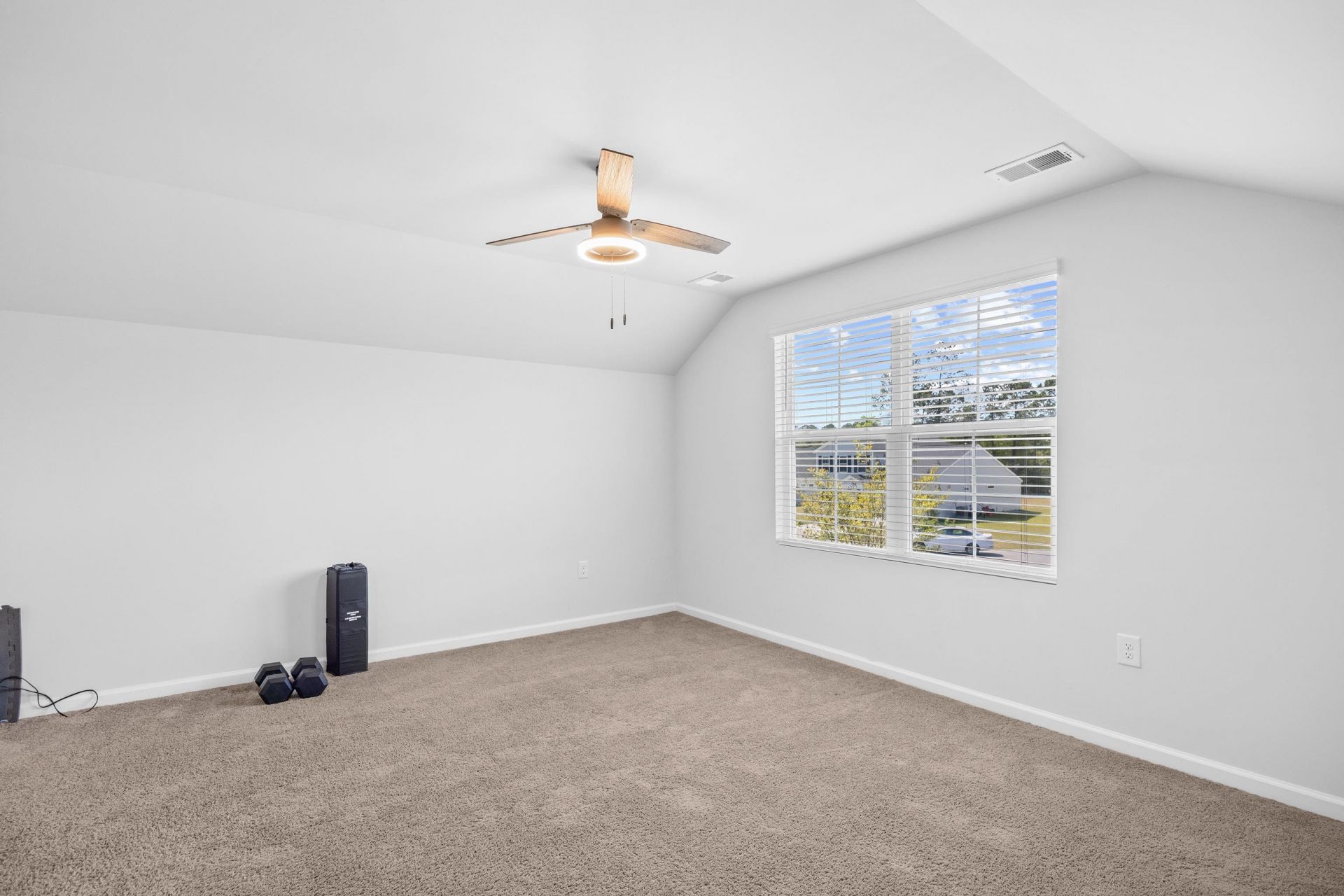 418 Archer Ct. Photo 31