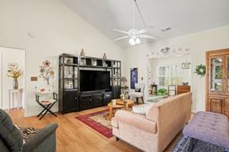 531 Alderly Ct. photo 4