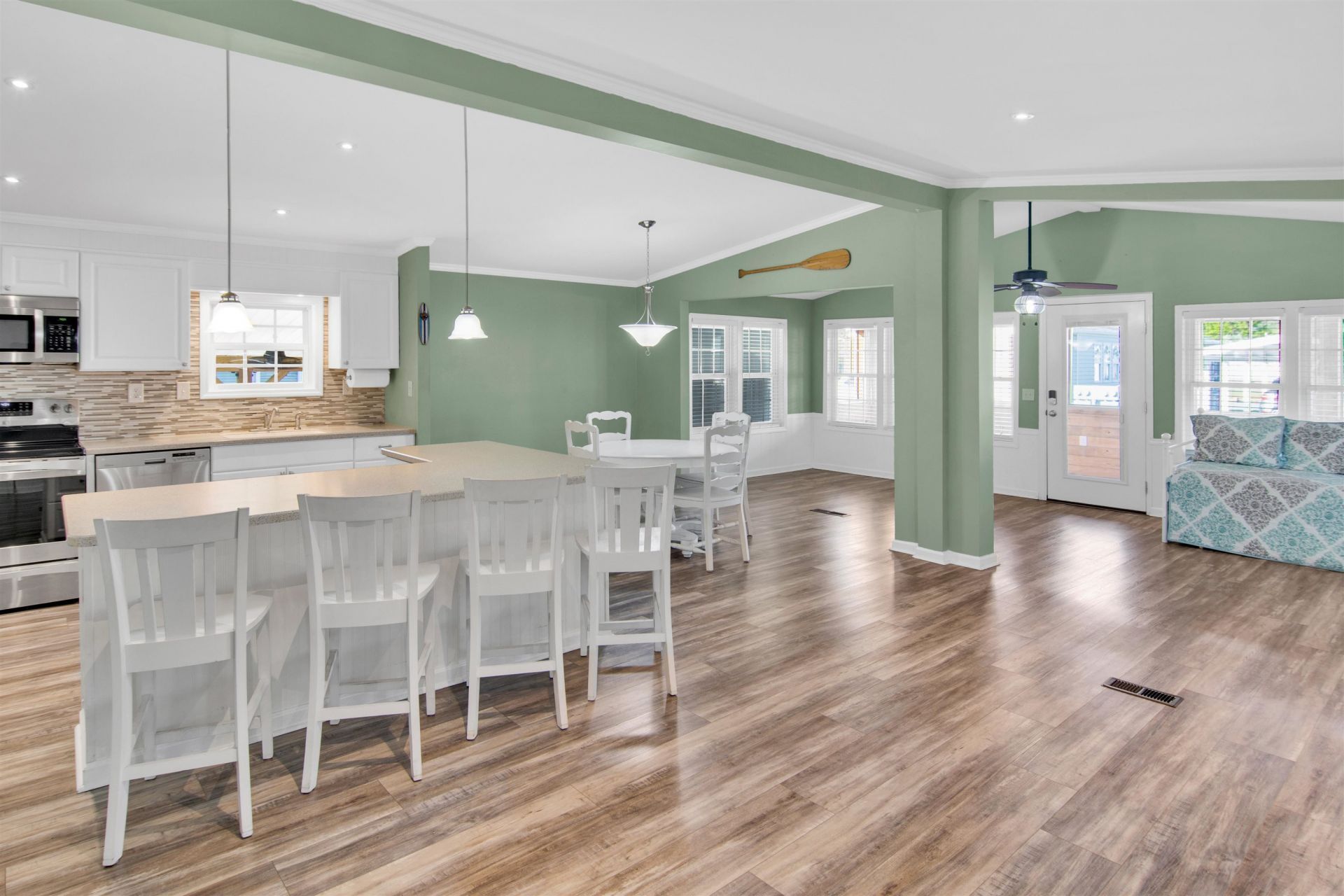 465 Sandpebble Dr.  Photo 16