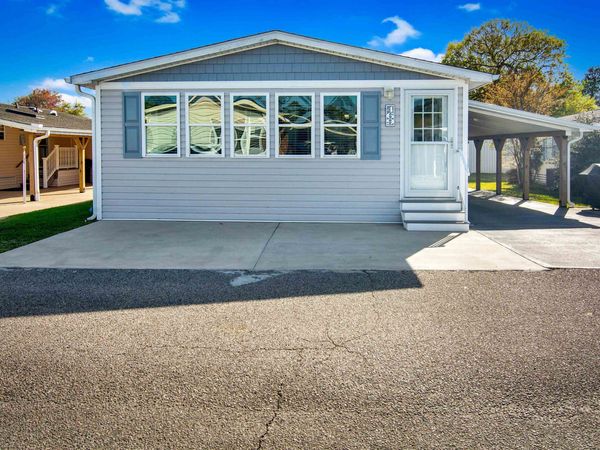 469 Sandpebble Dr. , Surfside Beach, SC 29575