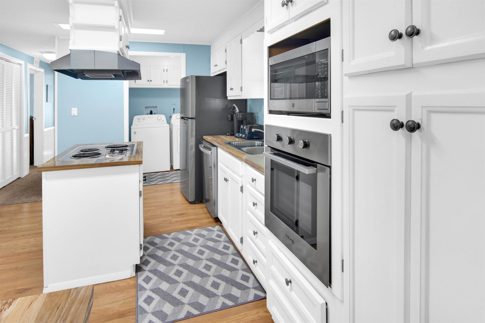 469 Sandpebble Dr.  Photo 16