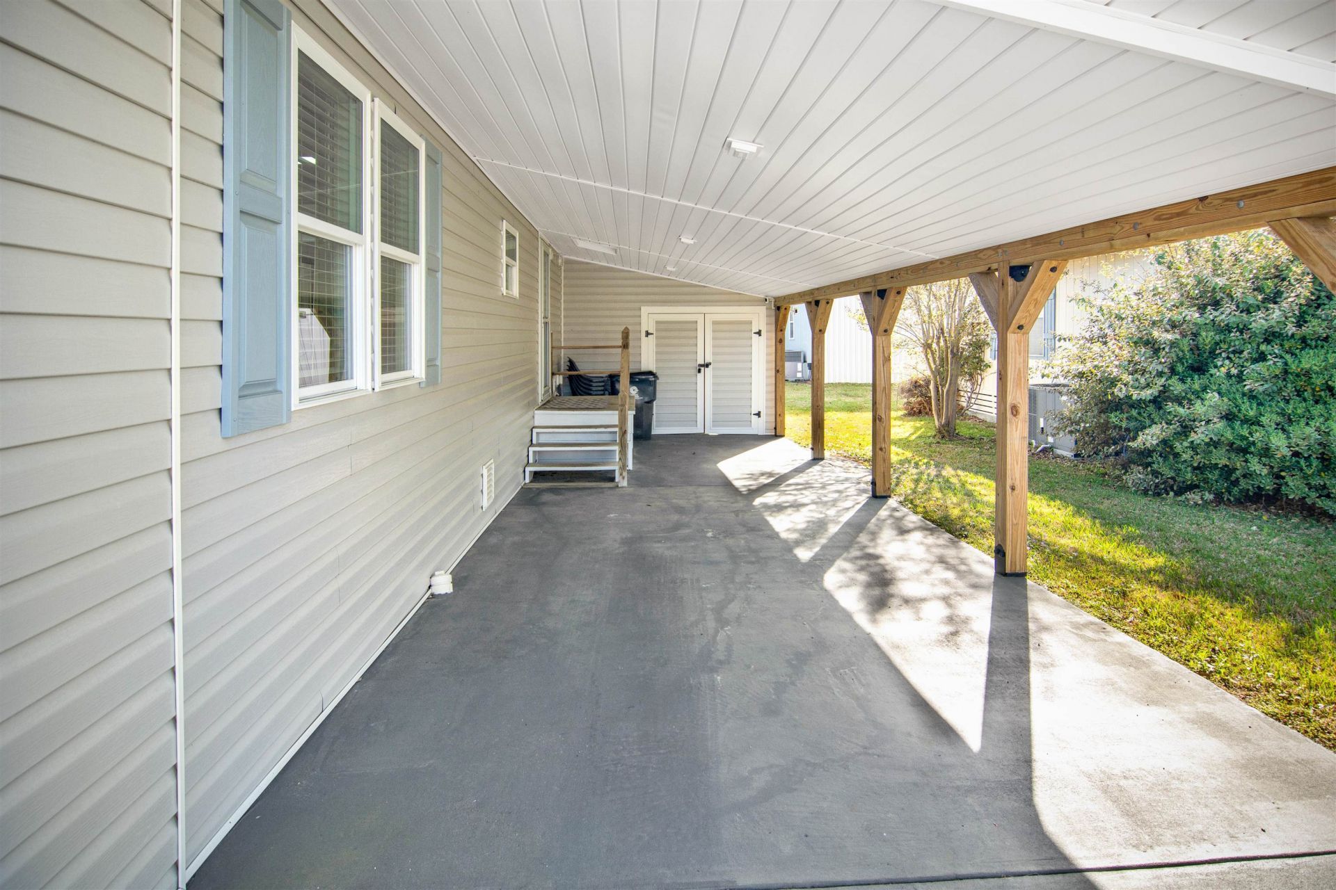 469 Sandpebble Dr.  Photo 4