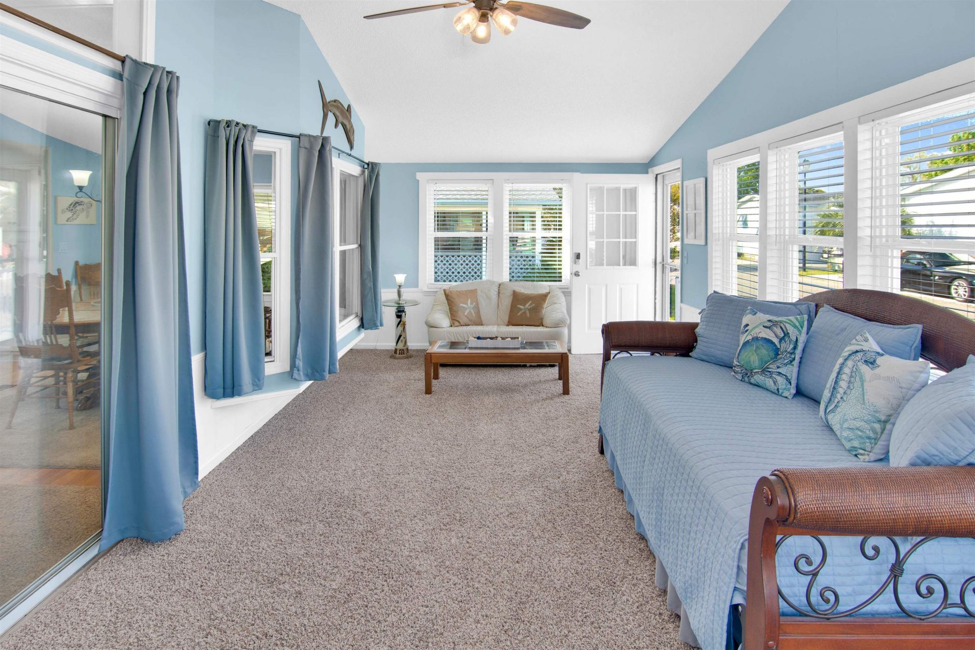 469 Sandpebble Dr.  Photo 6