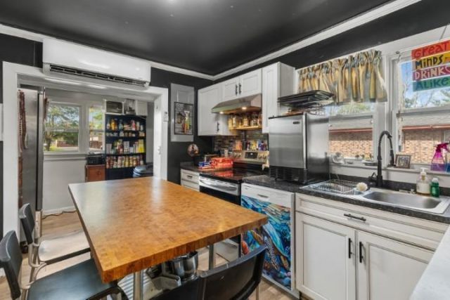 1800 Brown St. Photo 17