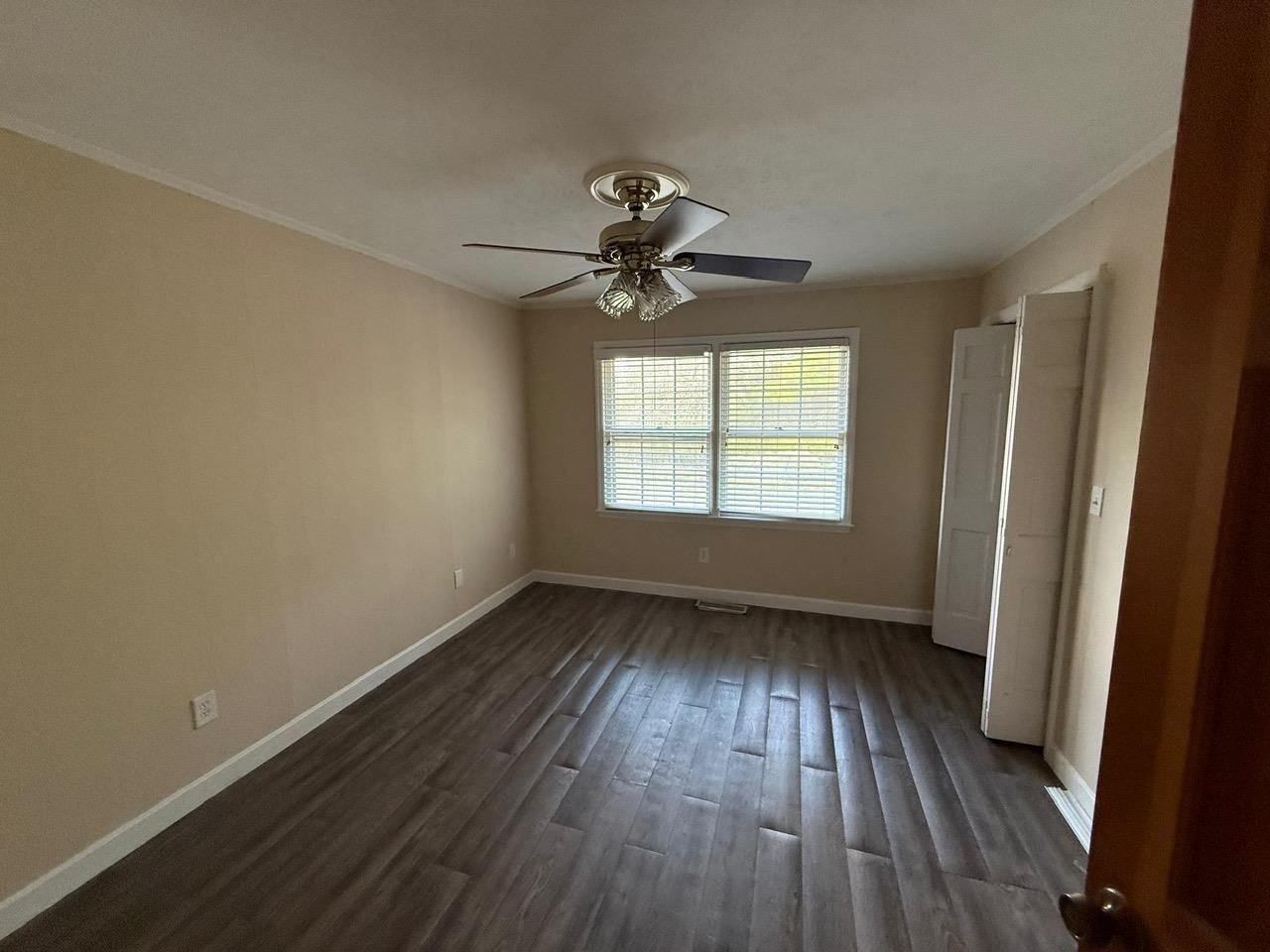 444 L J Rd. Photo 13