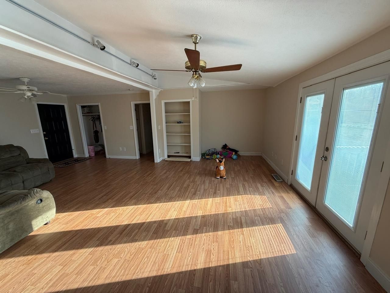 444 L J Rd. Photo 7