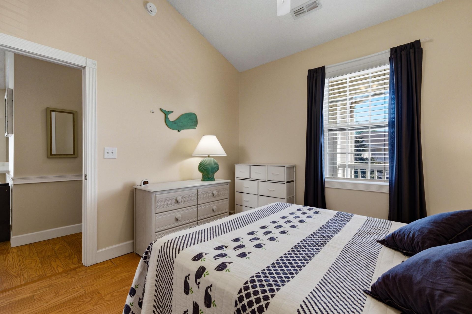 690 Riverwalk Dr.  Photo 17