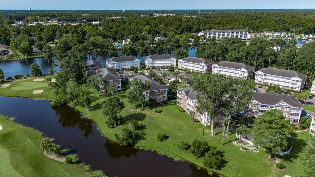 690 Riverwalk Dr.  Photo 35