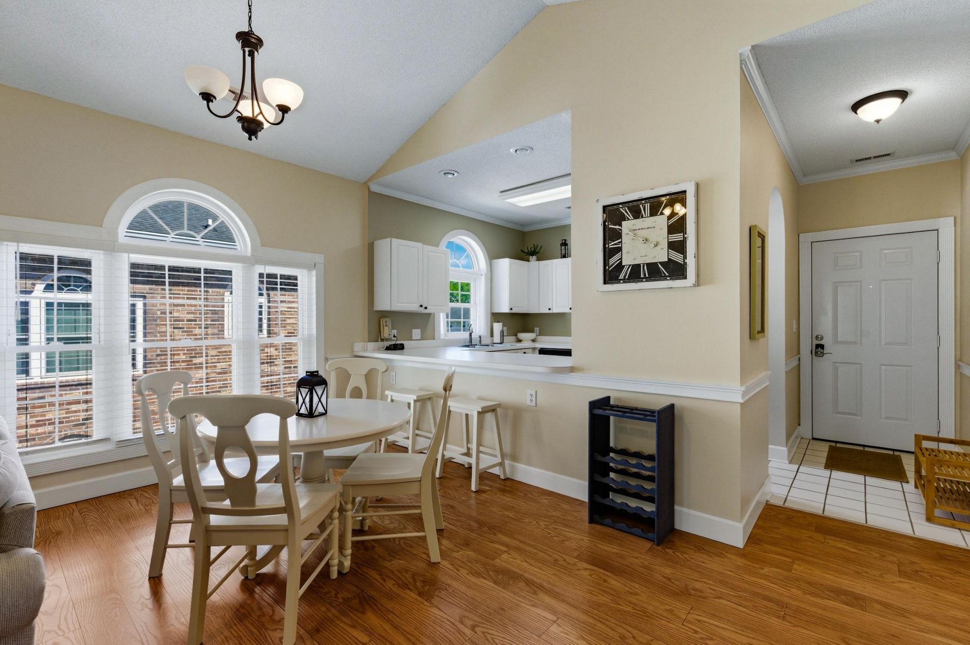 690 Riverwalk Dr.  Photo 7