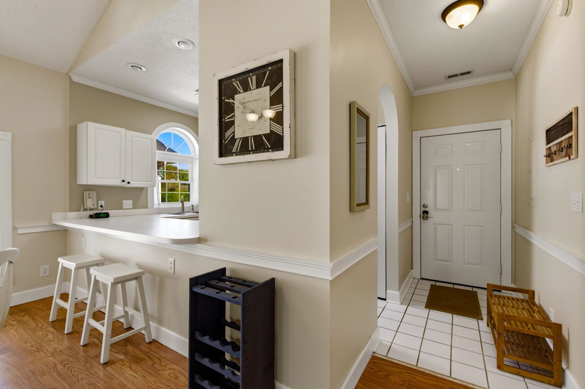 690 Riverwalk Dr.  Photo 8