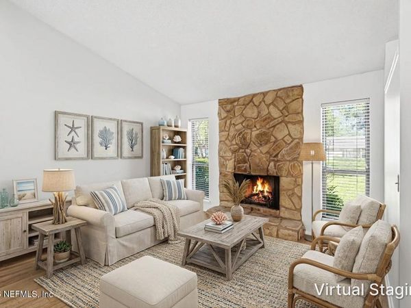 3933 PETITE Drive W, Jacksonville, FL 32250