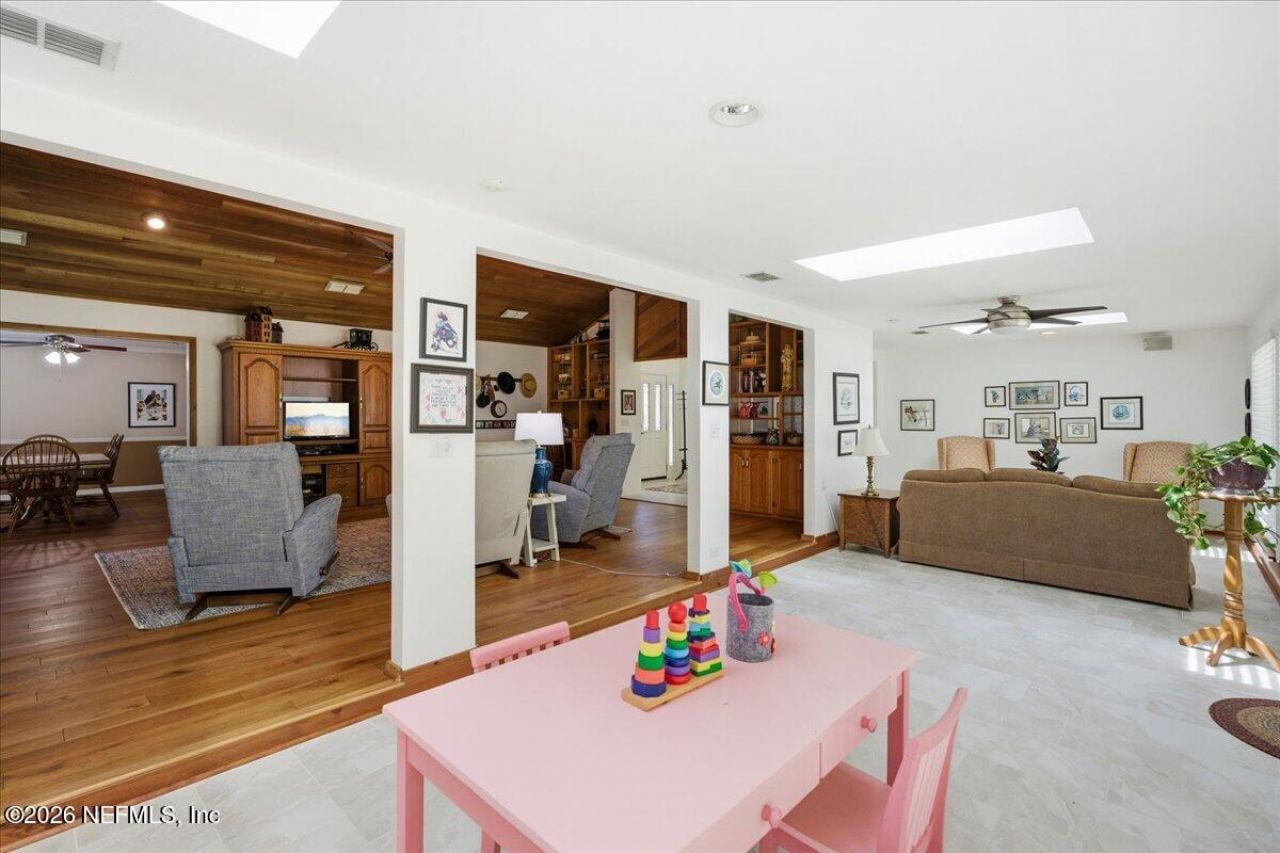 8233 Old Port Circle N, Jacksonville, FL 32216 Photo