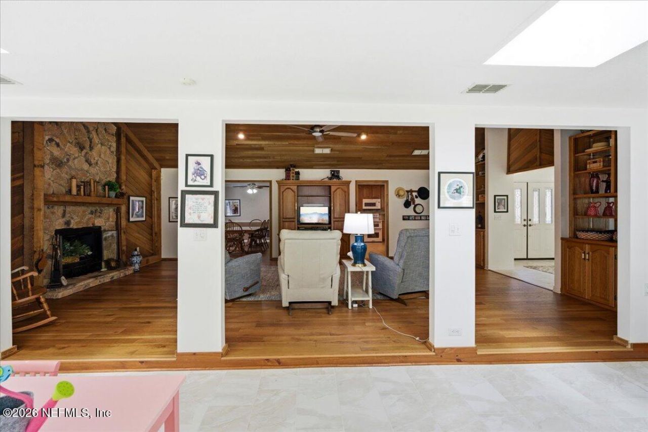 8233 Old Port Circle N, Jacksonville, FL 32216 Photo