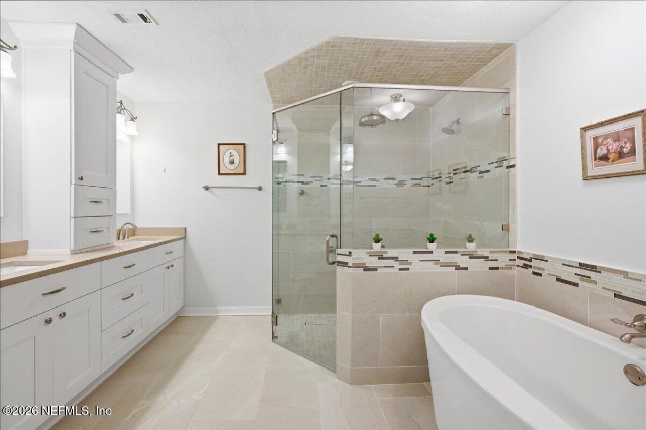 8233 Old Port Circle N, Jacksonville, FL 32216 Photo