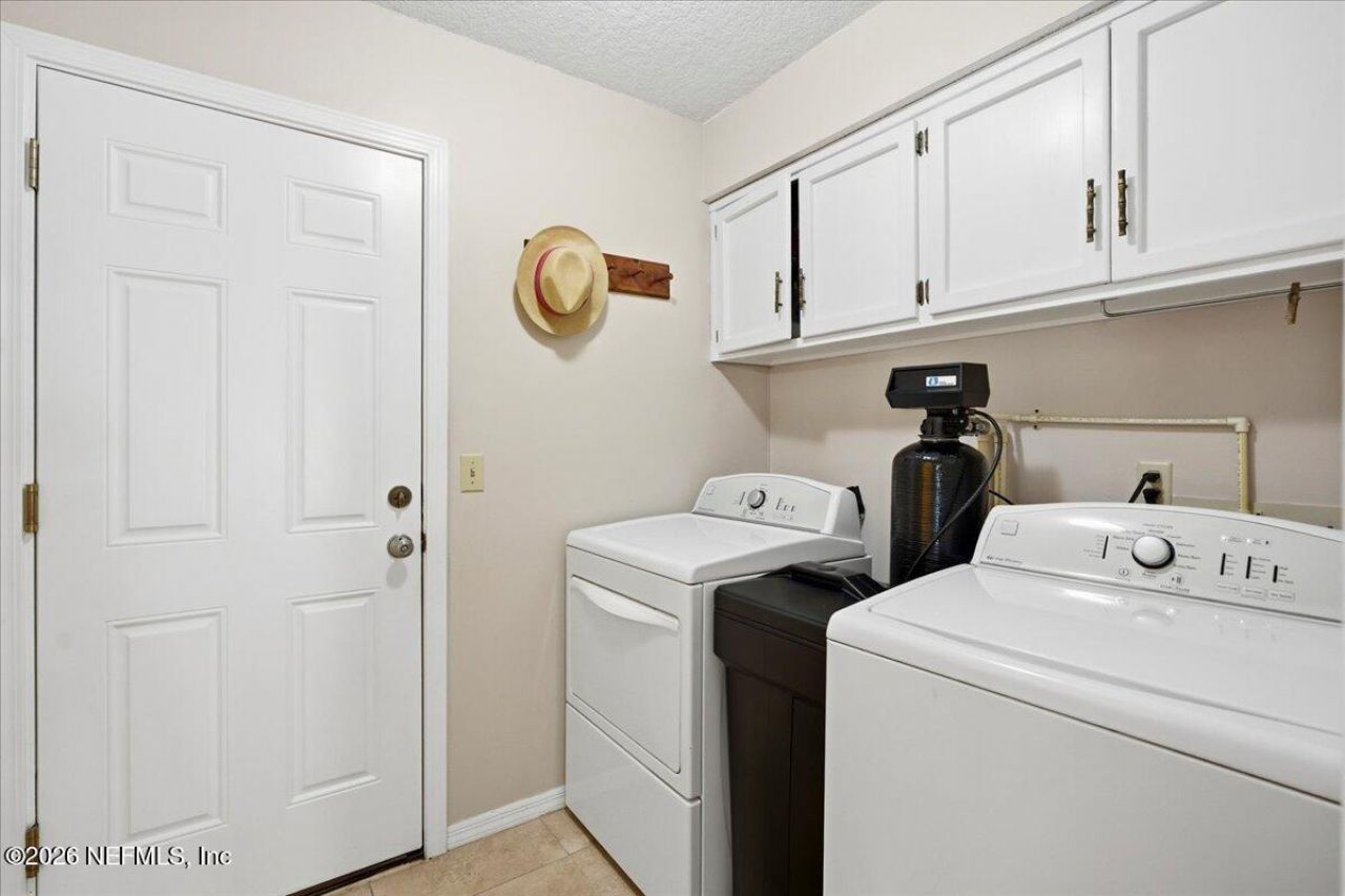 8233 Old Port Circle N, Jacksonville, FL 32216 Photo