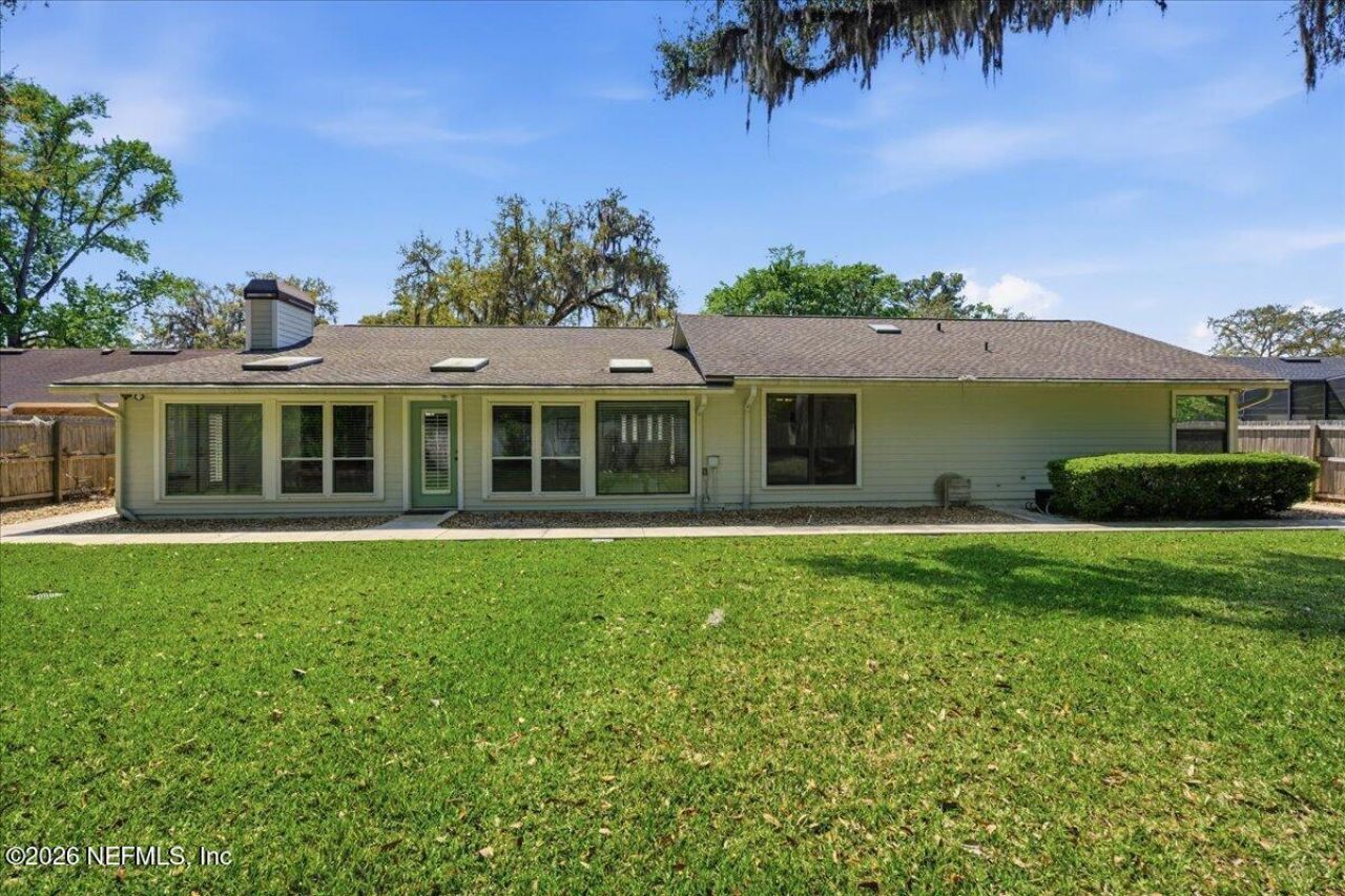 8233 Old Port Circle N, Jacksonville, FL 32216 Photo