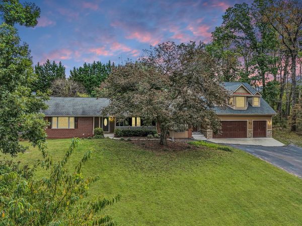 83 Springview CT , Troutville, VA 24175