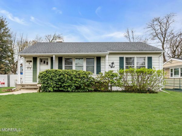 9 Robertsville Road, Freehold, NJ 07728