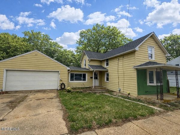 17 Maple Avenue, New Egypt, NJ 08533