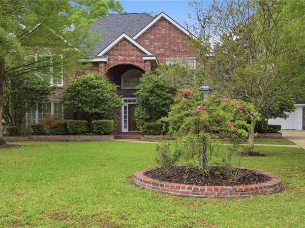 7017 EDGEWATER Drive, Mandeville, LA 70471