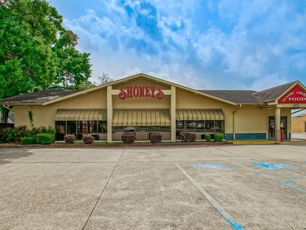 420 WESTBANK EXPRESSWAY, Gretna, LA 70053