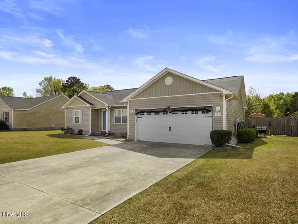 120 Eagle Ridge Drive, Beulaville, NC 28518