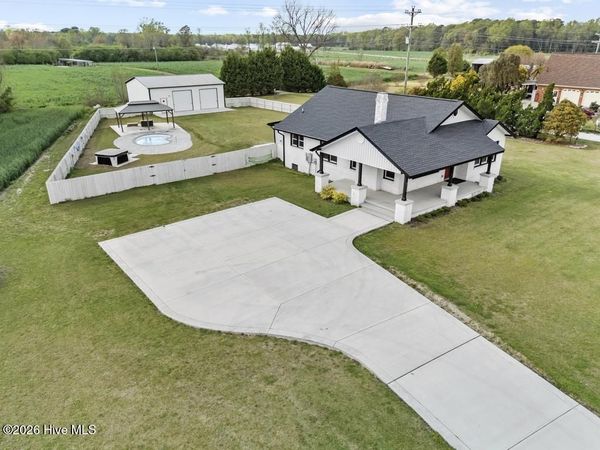 2191 Nc 111 , Pink Hill, NC 28572