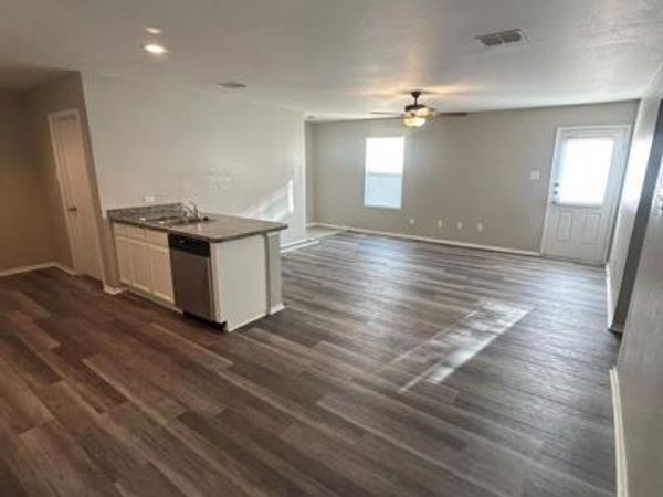 496 Canvas Court, Crowley, TX 76036