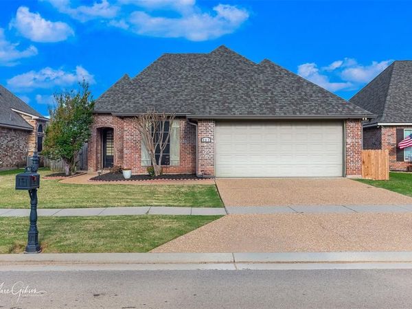 963 Maize Street , Bossier City, LA 71111