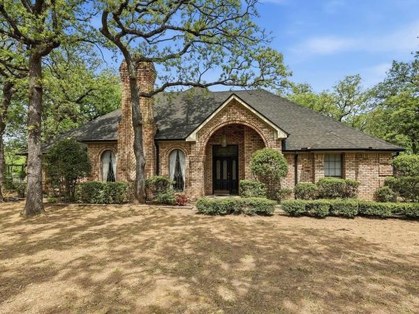 150 Fawn Hollow Drive, Argyle, TX 76226