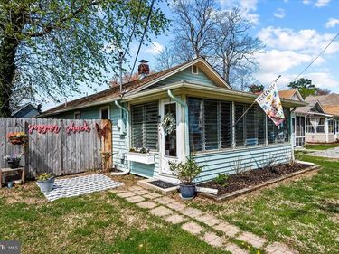 1109 BANCROFT AVENUE , COLONIAL BEACH, VA 22443