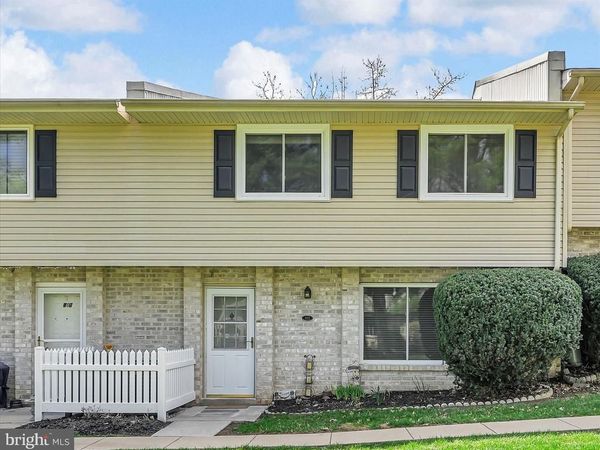 402 VILLAGE WALK , Unit 402, EXTON, PA 19341