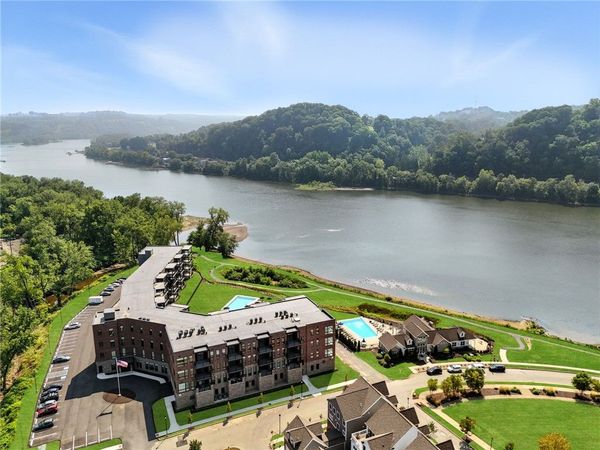 1 1st Street, Unit 209, Oakmont, PA 15139