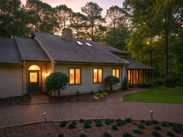 2227 Graystone Lane, Chapel Hill, NC 27514