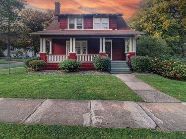 6 Sanger Avenue , New Hartford, NY 13413