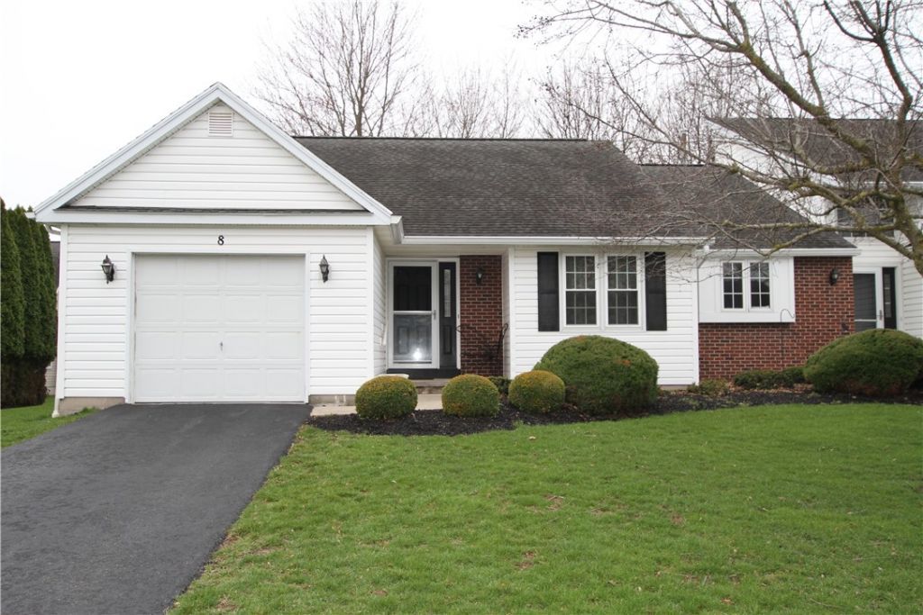 8 Foxtail Lane, North Chili, NY 14514 Main Photo