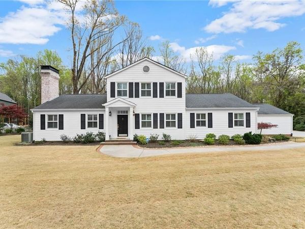 669 Dixon Drive, Gainesville, GA 30501