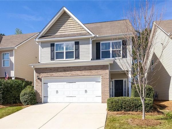 94 Hill Crest Circle, Hiram, GA 30141
