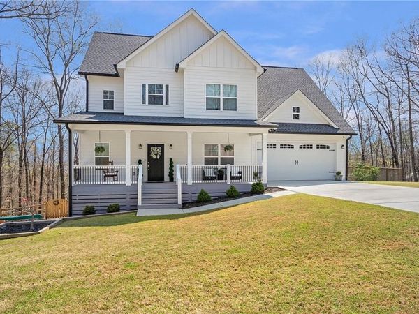 5234 Laurel Lane, Gainesville, GA 30506