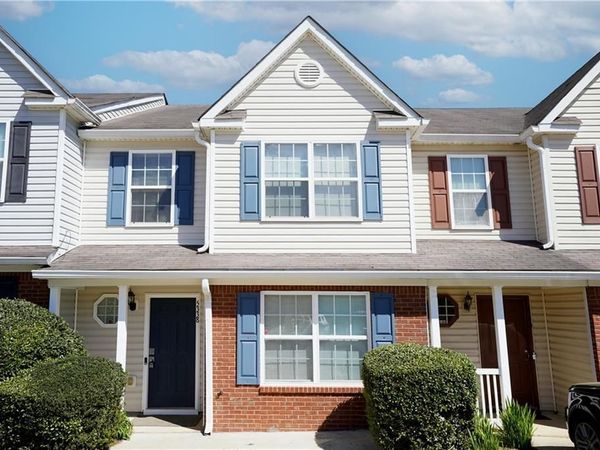 5338 Creekview Lane, Morrow, GA 30260