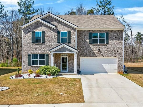 2726 Piper Drive, Atlanta, GA 30331