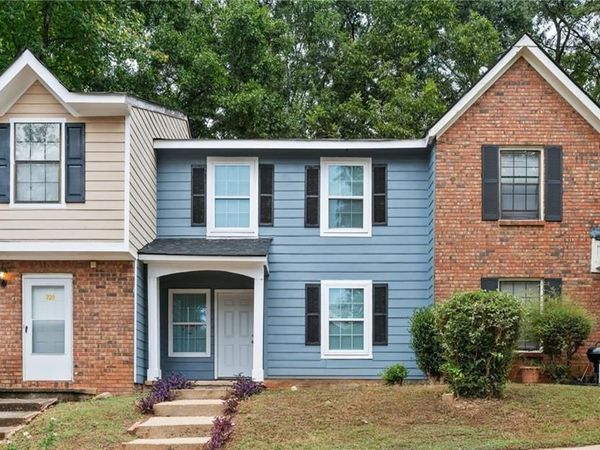 725 Oak Drive, Atlanta, GA 30354
