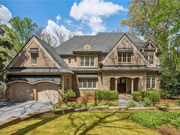 2960 Castlewood Drive NW, Atlanta, GA 30327