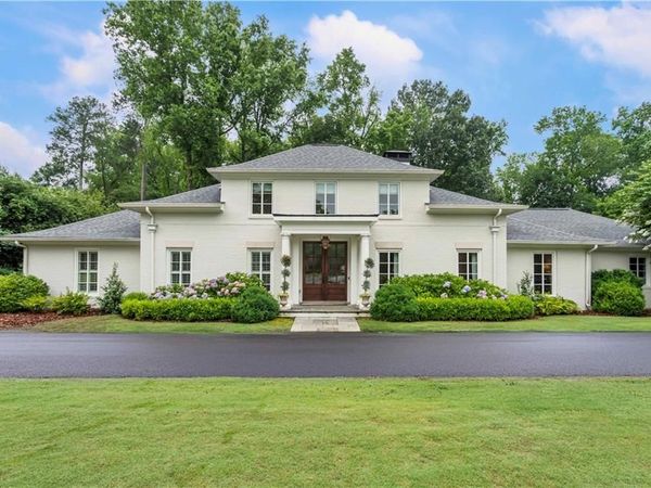 3798 Castlegate Drive, Atlanta, GA 30327