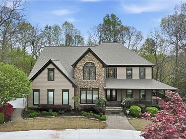 6023 Bateau Drive, Flowery Branch, GA 30542